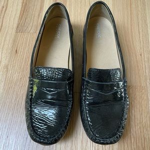 Geox patent leather loafers size 39
